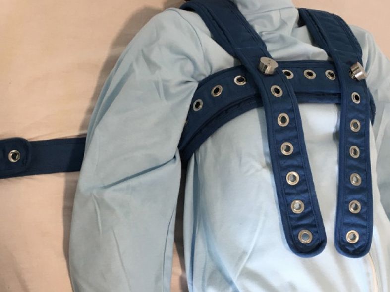Ceinture thoracique pour le lit